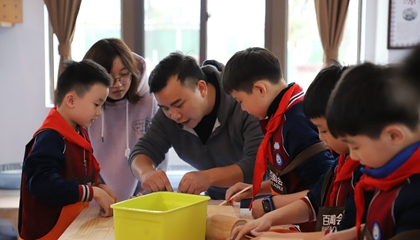 學(xué)習(xí)：以陶藝賦能新時代勞動教育。